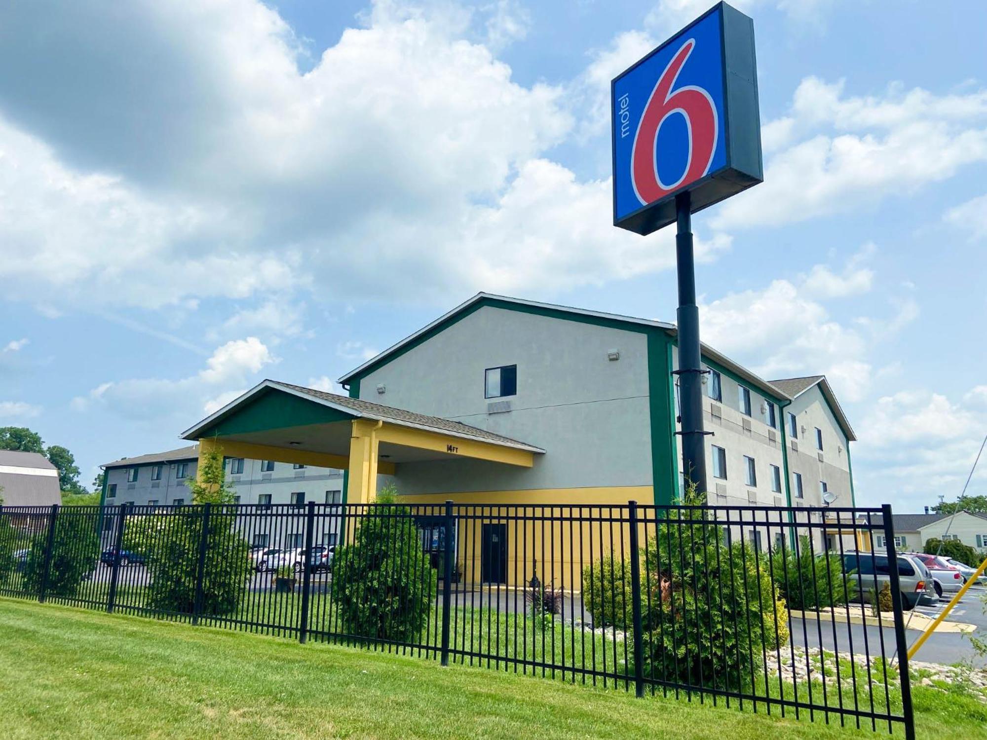 Motel 6 Lancaster Fertility Eksteriør billede